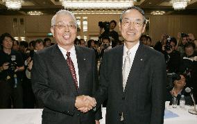 Toyota to become Fuji Heavy's biggest shareholder