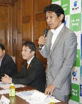 Innovation Party leader Matsuno attends party meeting
