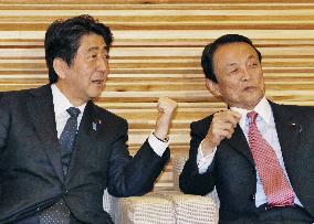 Abe's Cabinet OKs 3.5 tril. yen extra budget to support economy