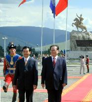 Chinese president arrives in Mongolia