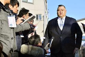 Sumo: Kisenosato's retirement