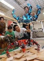 6-limb disaster rescue robot unveiled by Osaka Univ.