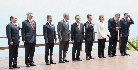 G-8 reaches consensus on long-term CO2 cut target