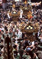 (1)Big crowds enjoy Sanja Festival in Tokyo
