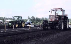 Tractors in test-run for Japan's first tractor race