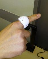 Fujitsu develops ring-type device to write letters in the air