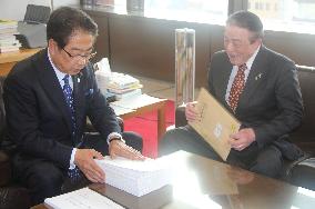 Hakodate city gathers many signatures against Oma nuke plant