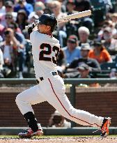 Aoki has 2 extra-base hits in Giants loss