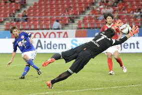 Sendai MF Okuno scores winning goal in game vs. Nagoya