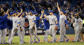 Royals take 3-1 lead in ALCS