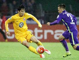 Japan defender Hasebe's Frankfurt lose to Aue in German Cup 2nd- round game