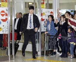 Baseball: Carp, Fighters back in Hiroshima for Game 6