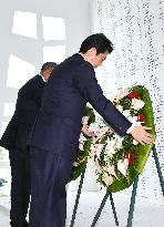 Abe, Obama visit Pearl Harbor