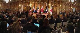 Trump in Japan