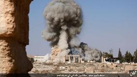 Islamic State images purport to show destroyed Syrian temple