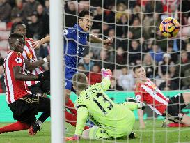 Soccer: Okazaki scores in Leicester's loss to Sunderland
