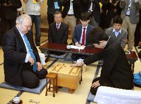 14-year-old pro shogi player defeats 76-year-old opponent