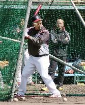 Baseball: Manny Ramirez attends team workout in Japan