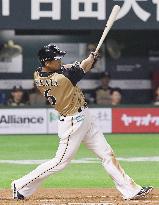 Nakata's 3-run homer brings 5-4 victory to Nippon Ham