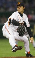 Takahashi shuts out Tigers