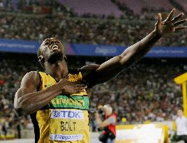 Bolt wins 200m at worlds