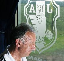 Japan coach Zaccheroni defends power play tactics