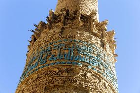 Minaret of Jam's wall ornaments seen fallen off
