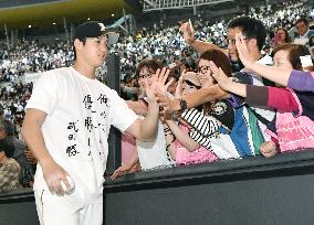 Fighters beat Hawks in Game 1