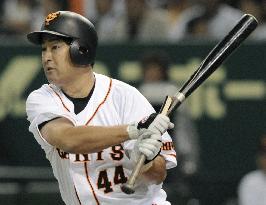 Abe, Omichi help Giants to 2-1 CLCS lead