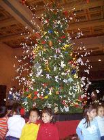 Origami tree unveiled at American Museum of Natural History in N