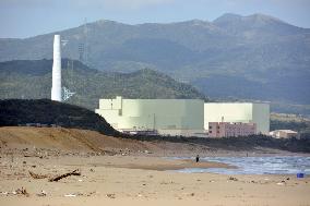 Taiwan freezes construction of 4th nuclear power plant