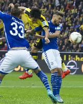 Kagawa on target as Dortmund win derby thriller