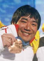 Suzuki wins bronze in men's giant slalom sitting