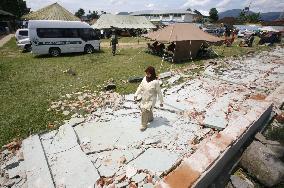 Photos from quake-hit Sumatra