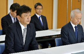 New Tepco pres. meets with mayor of disaster-hit town