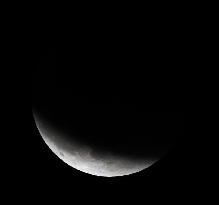 Total lunar eclipse observed in Japan