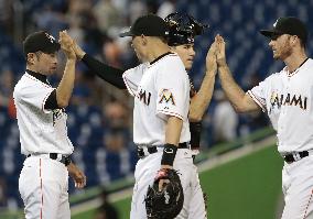 Marlins take series against Cubs