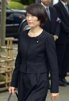 2 Cabinet ministers visit Yasukuni
