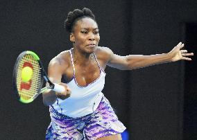 Tennis: Williams sisters in Australian Open final