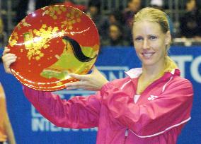 Dementieva wins Toray Pan Pacific