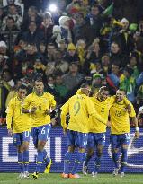 Brazil beat Chile in World Cup 2nd round