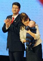 Alaska Gov. Palin delivers nomination acceptance speech