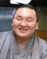 Hakuho at press conference