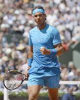 Nadal wins 3rd-round match at French Open tennis tournament