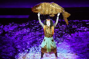 Kabuki star Somegoro debuts in Las Vegas