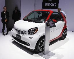 Daimler unveils Smart EV at Los Angeles auto show