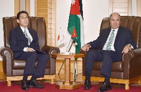 Japan Foreign Minister Kishida meets Jordan Prime Minister Mulki