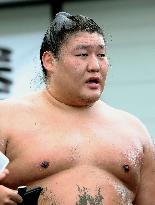 Sumo: Takanoiwa stays focused while he awaits decision on spring meet