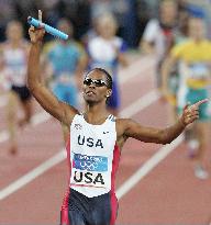 U.S. team wins gold in men's 4x400-meter relay