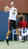 Nishikori advances in straight sets to U.S. Open 2nd round